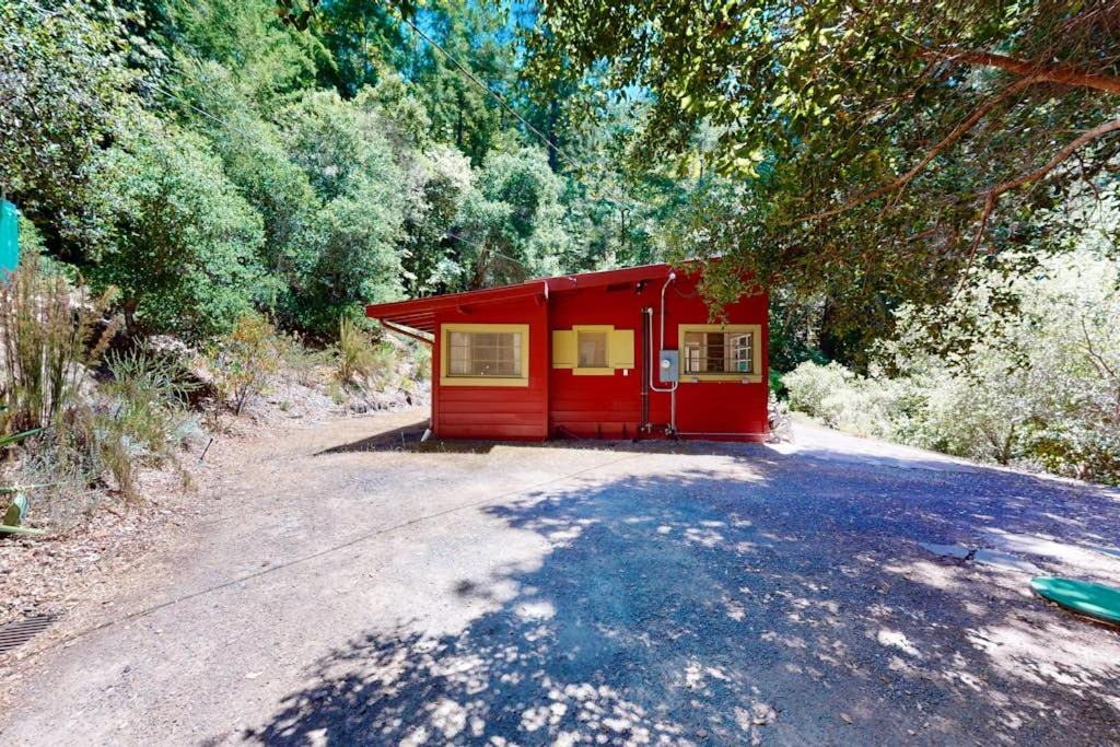 Forestville House | Hidden Acres Retreat