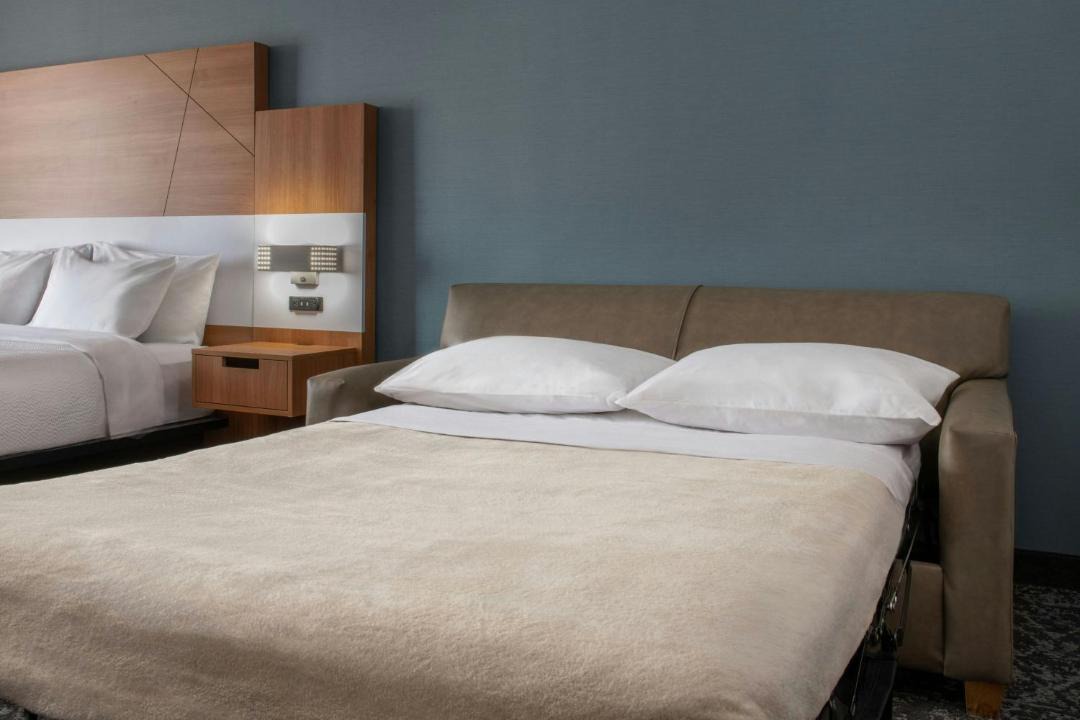 Hayward Hotel | Fairfield Inn & Suites Oakland Hayward