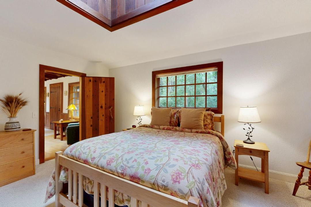 Little River House | Little River Retreat- Dog Friendly with Grill