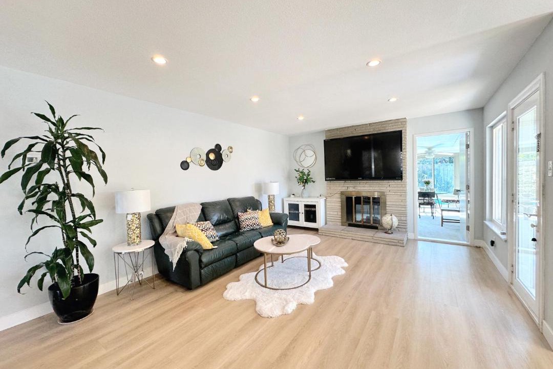West San Jose Apartment | Relaxing 3-room Apartment with yard pool, Near Santana Row-No Party-