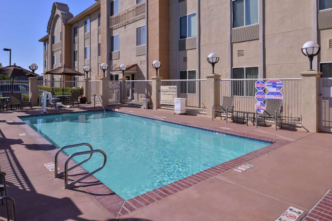 Woodland Hotel | Hampton Inn & Suites Woodland-Sacramento Area