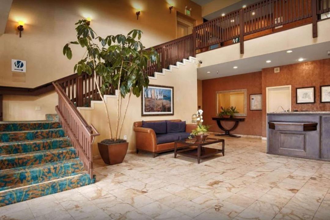 Rockaway Beach Hotel | Pacifica Lighthouse Hotel Trademark Collection by Wyndham