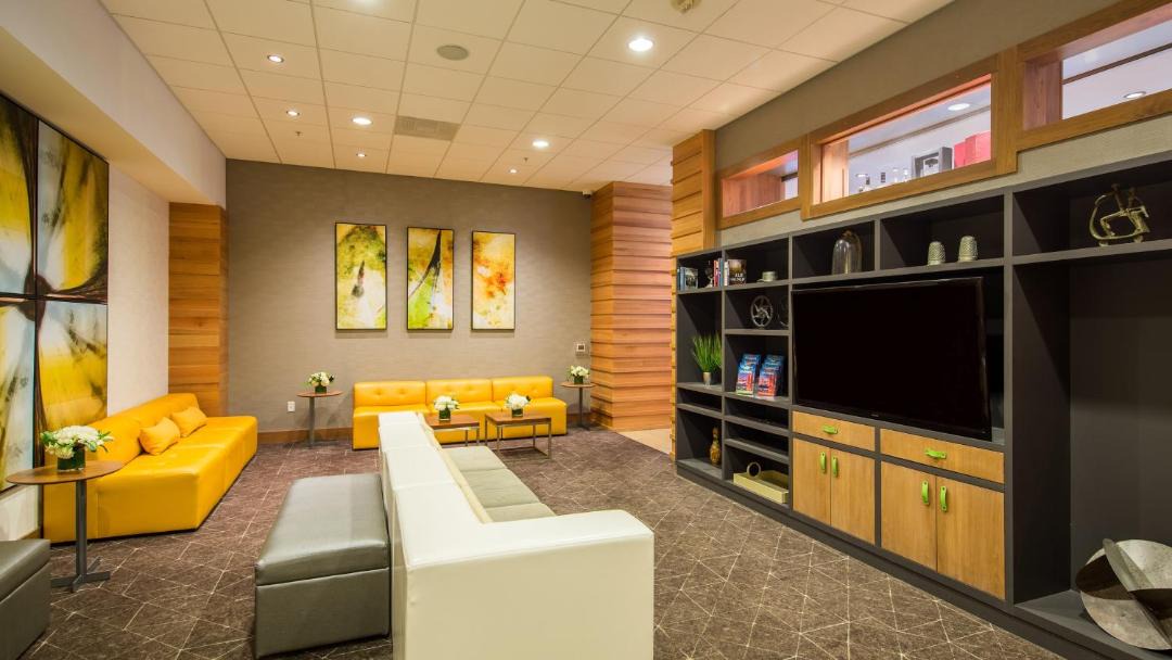 Nob Hill Hotel | Holiday Inn San Francisco - Golden Gateway newly renovated with No Resort Fee