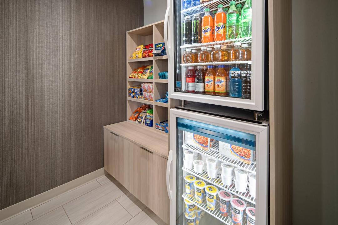 Watsonville Hotel | Holiday Inn Express & Suites Watsonville by IHG