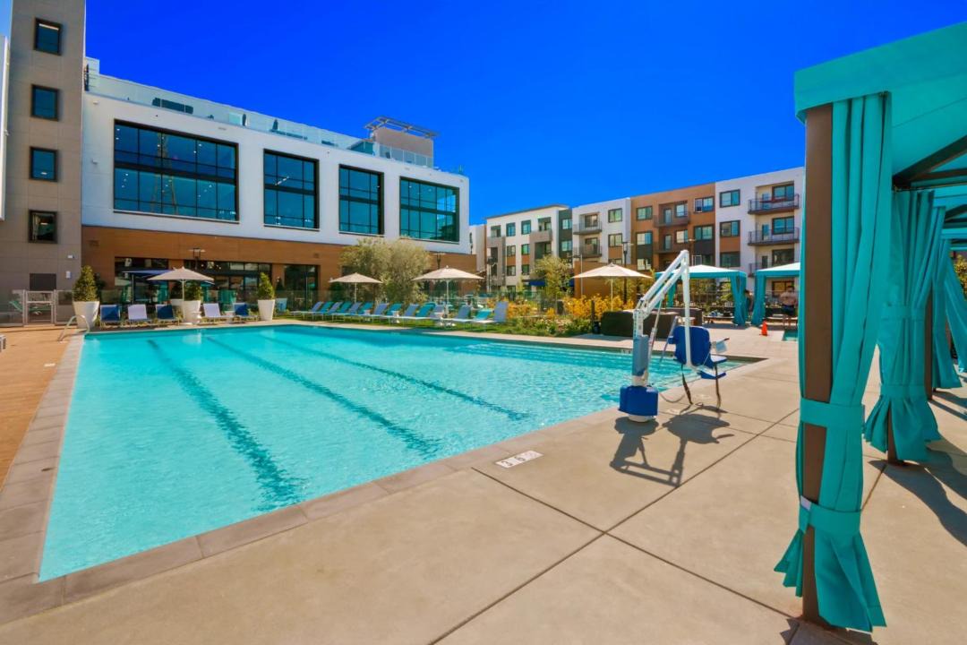 Menlo Park Apartment | Global Luxury Suites in Menlo Park