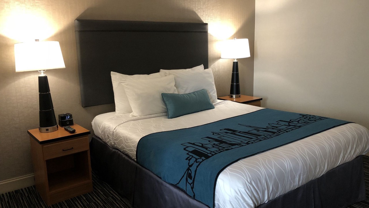 Photo of Bedroom in Downtown San Francisco