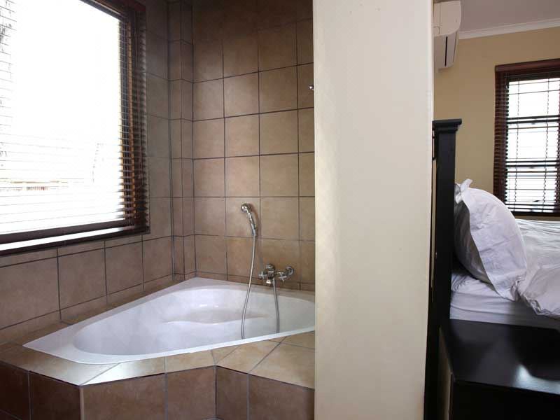 Photo of Bathroom in Emgwenya