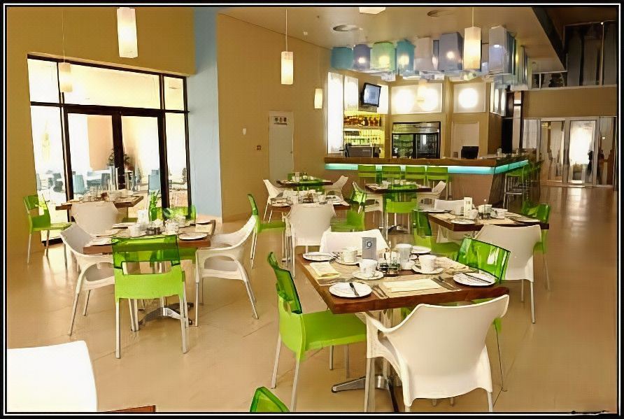 Photo of Livingroom in O.R. Tambo