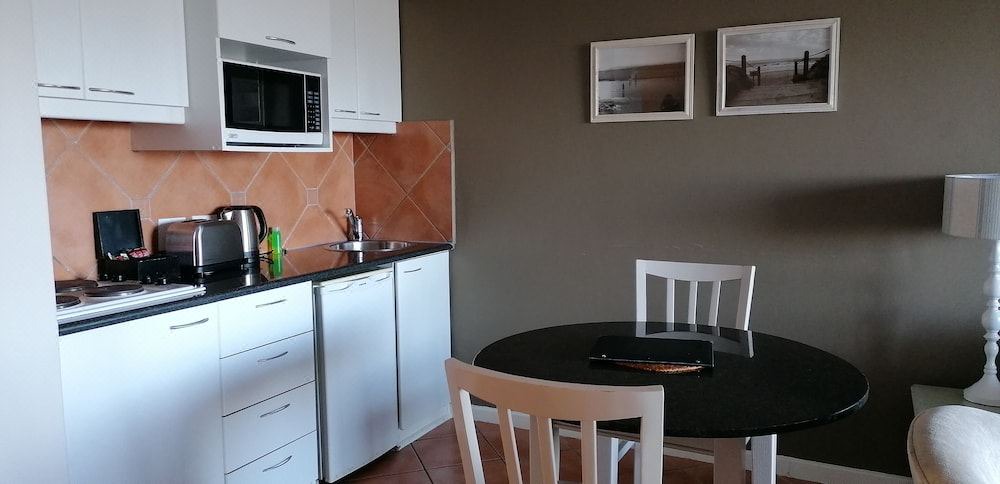 Photo of Kitchen in Lagoon Beach