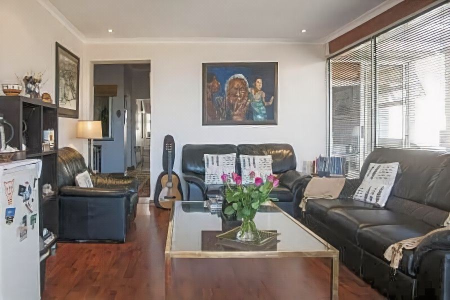 Photo of Livingroom in Three Anchor Bay