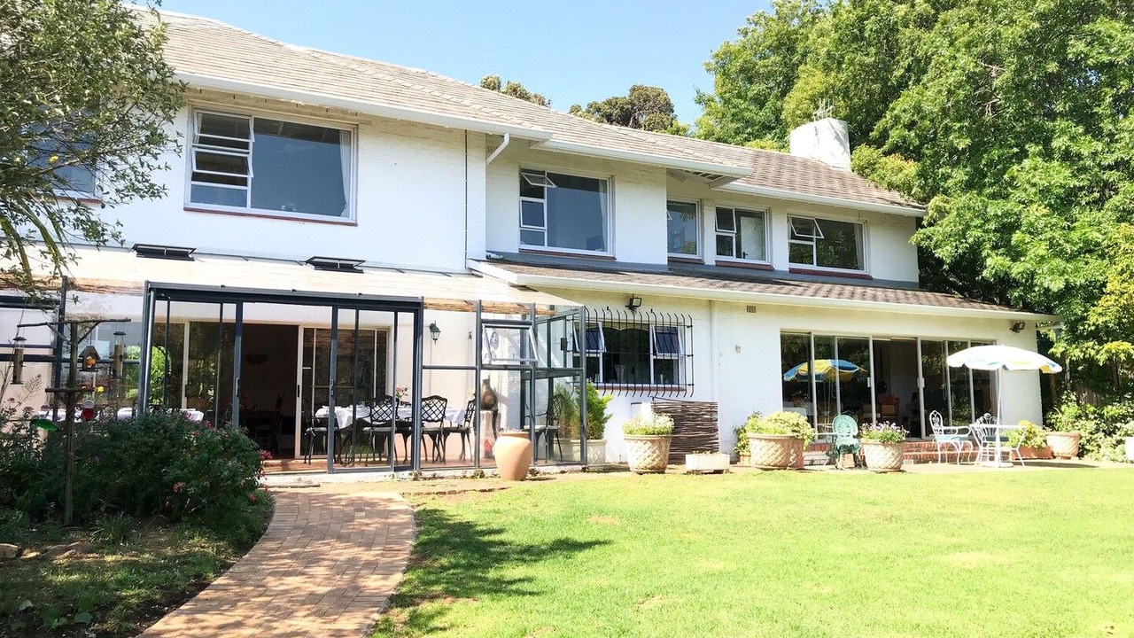 Photo of Buildings in Newlands