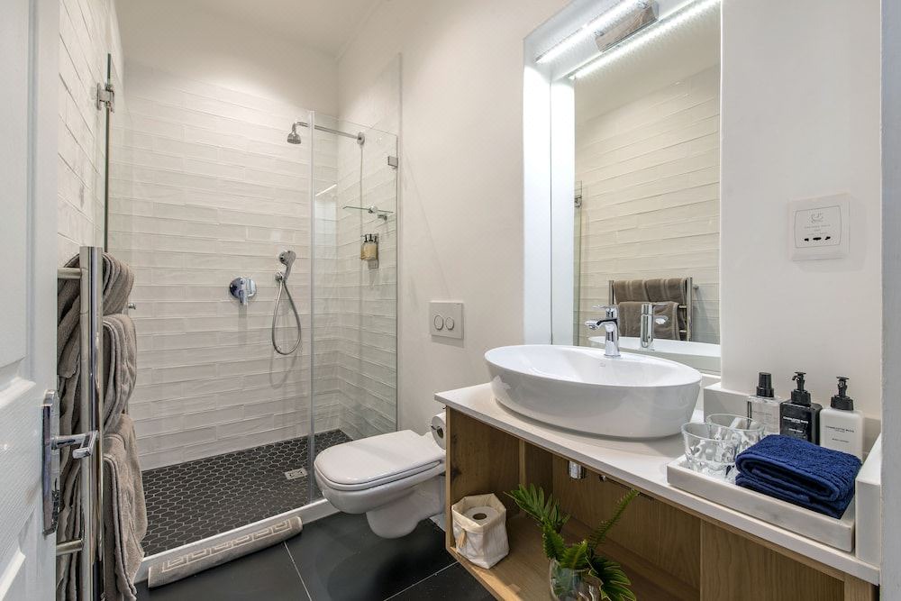Photo of Bathroom in Three Anchor Bay