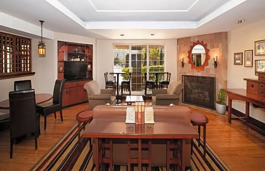 Photo of Livingroom in The East Side