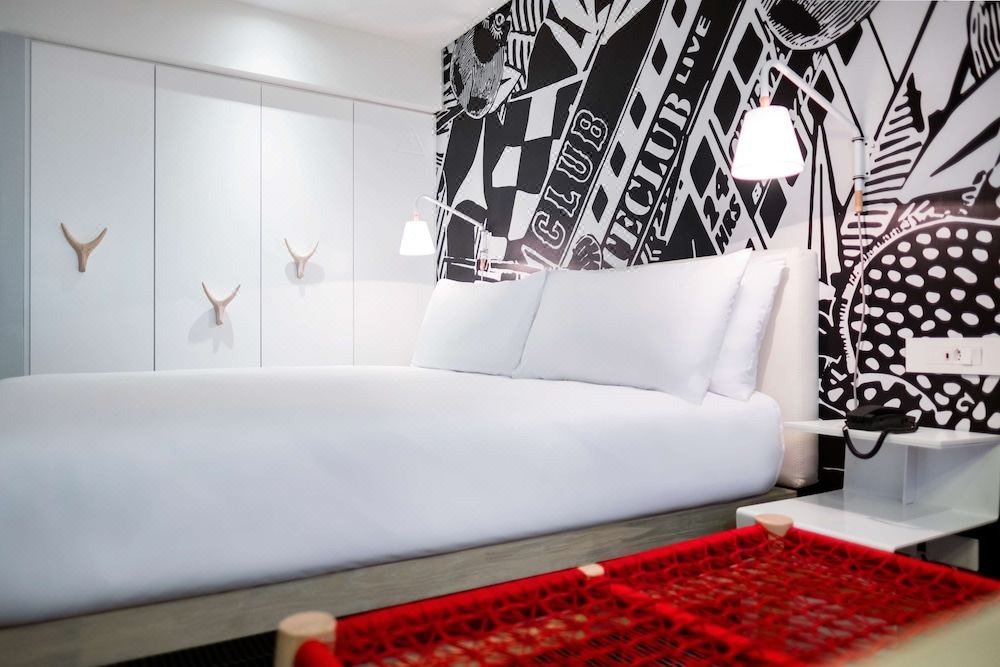 Photo of Bedroom in Silo District