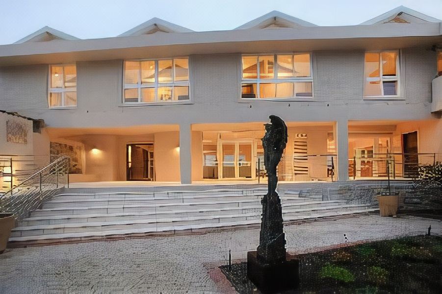 Photo of Buildings in Kwaaiwater