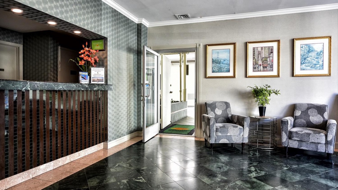 Photo of Livingroom in Downtown San Francisco