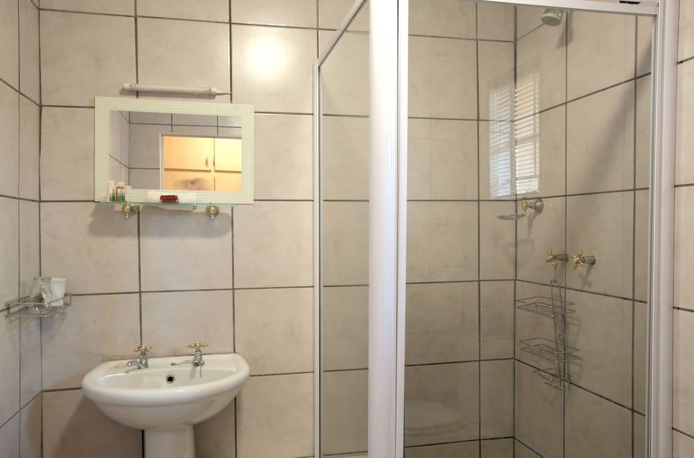 Photo of Bathroom in Emgwenya