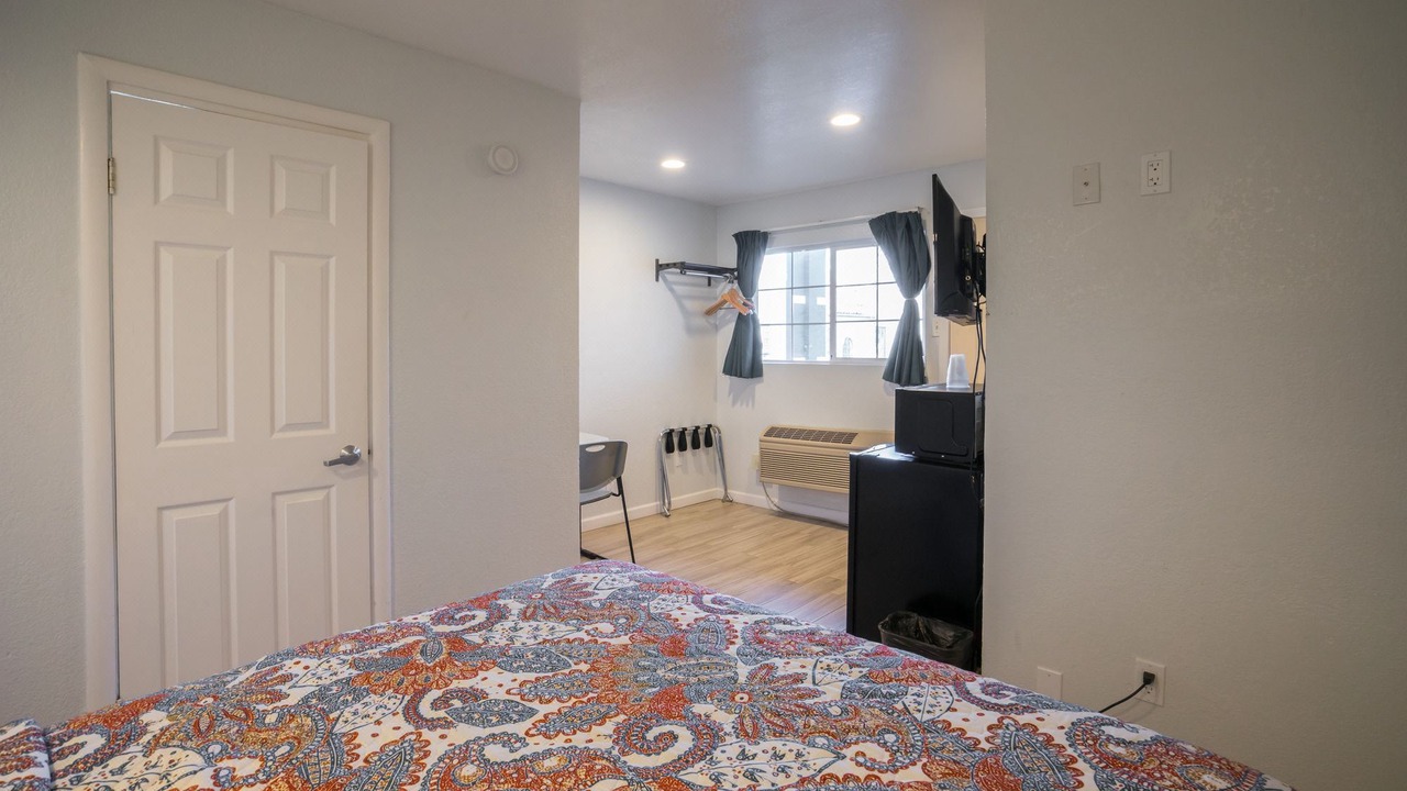 Photo of Bedroom in Northwest Berkeley