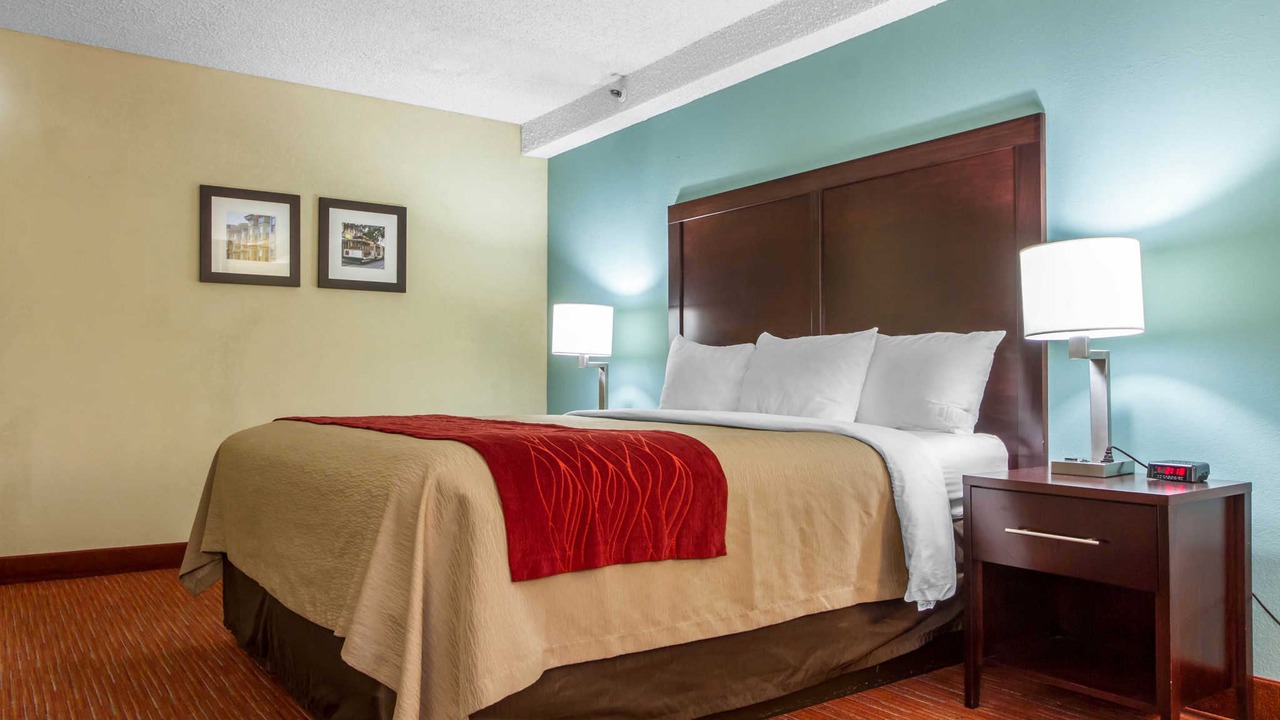 Photo of Bedroom in Newark