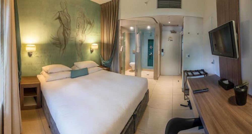 Photo of Bedroom in O.R. Tambo