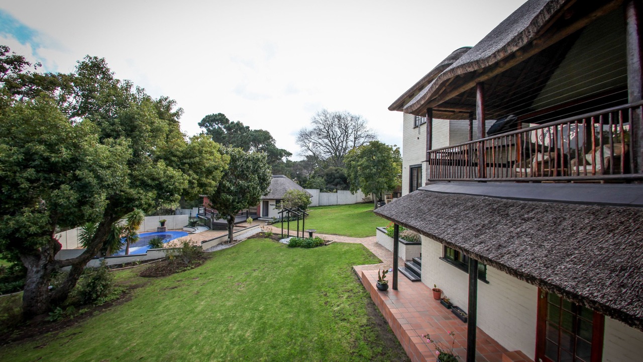 Photo of Buildings in Paarl