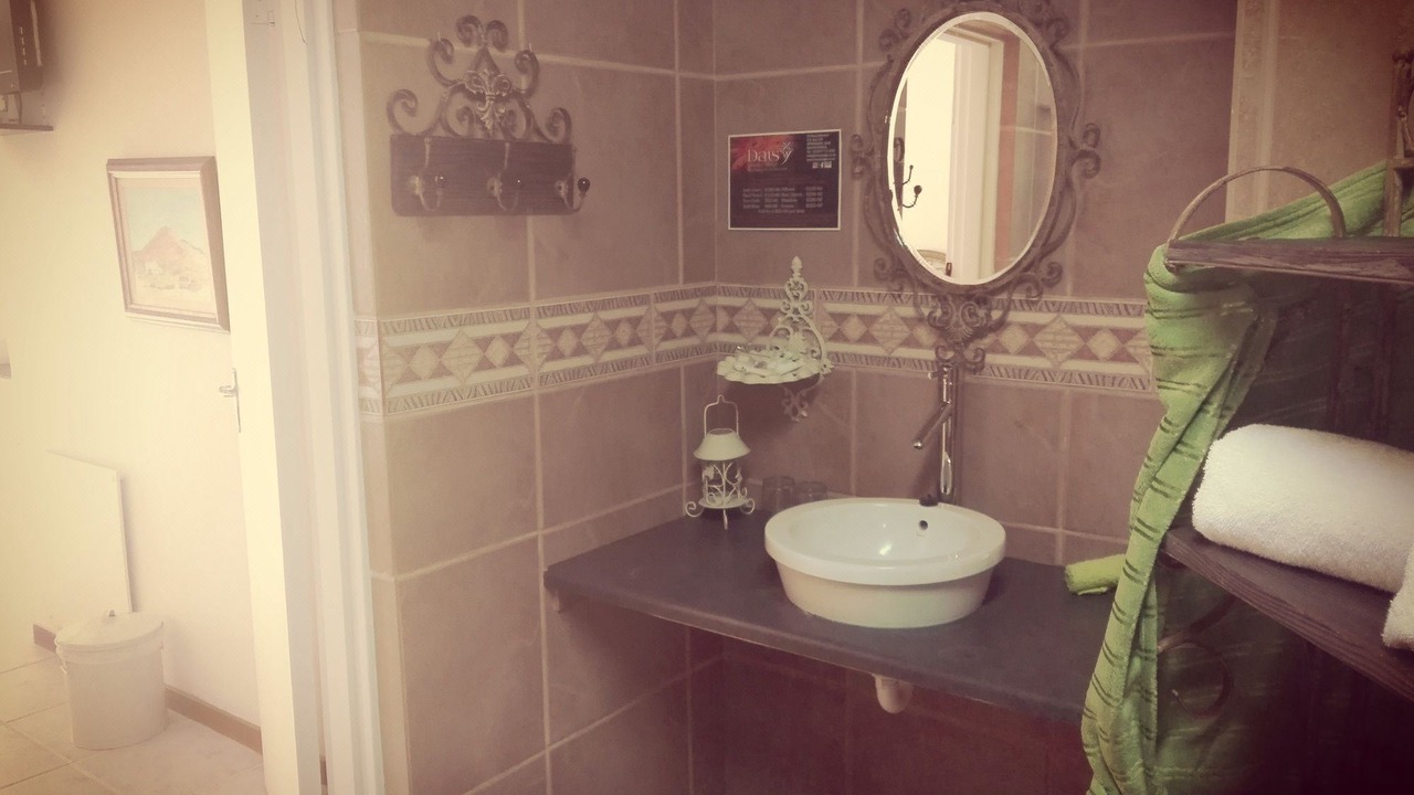 Photo of Bathroom in Springbok