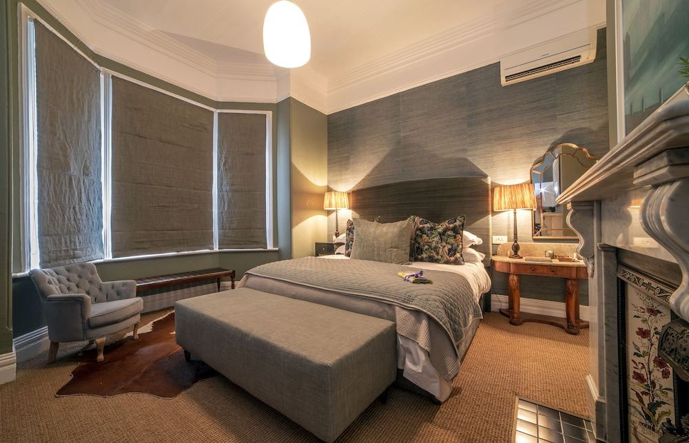 Photo of Bedroom in Three Anchor Bay