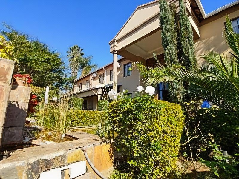 Photo of Buildings in Constantia Park