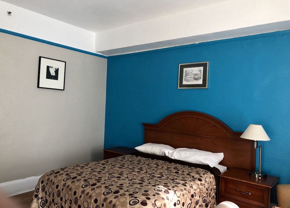 Photo of Bedroom in Tenderloin