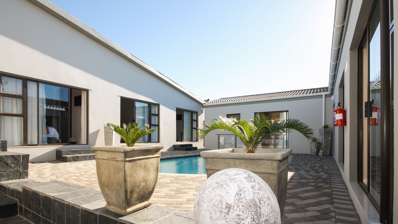 Photo of Patio Balcony in Bluewater Bay