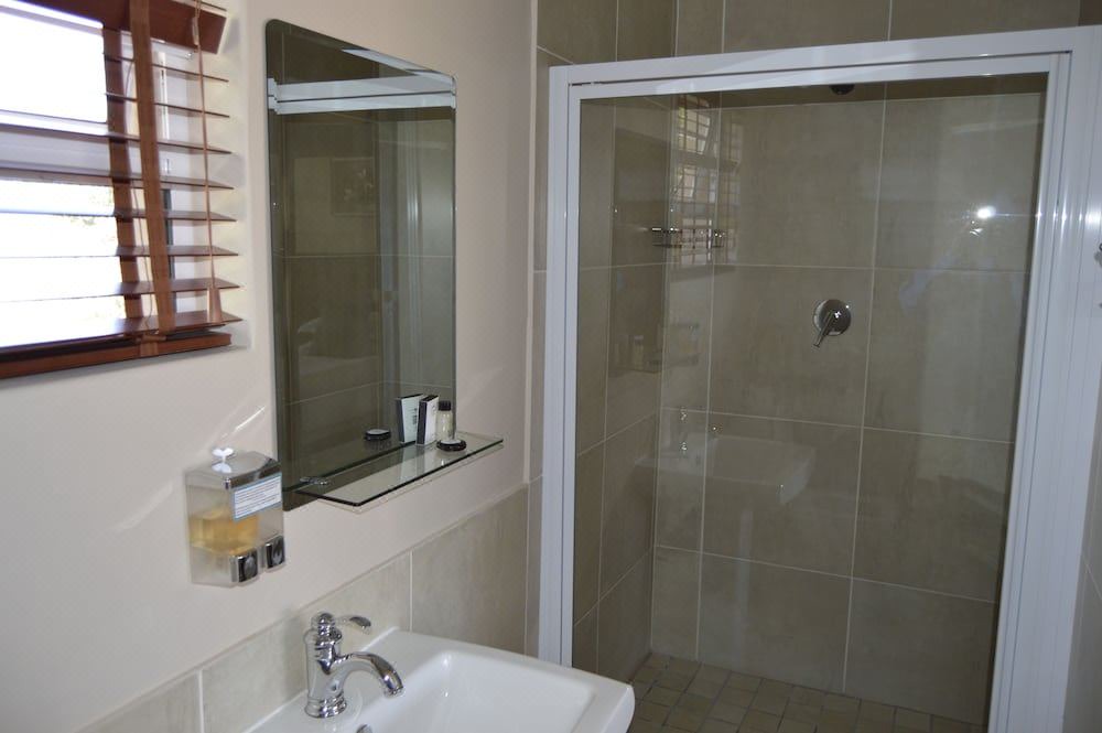 Photo of Bathroom in Farrarmere