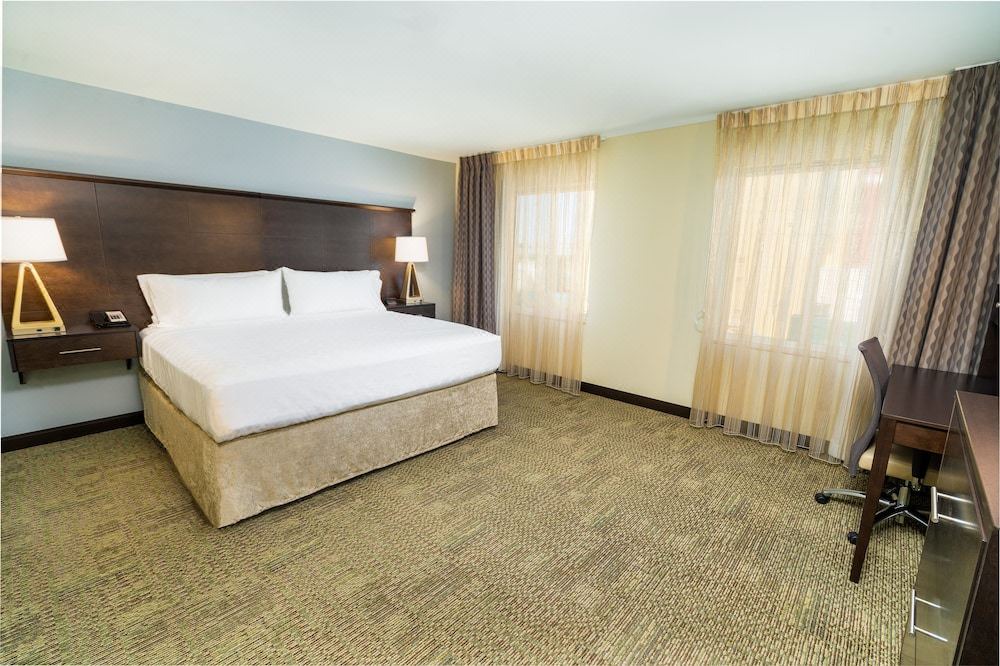 Photo of Bedroom in Newark