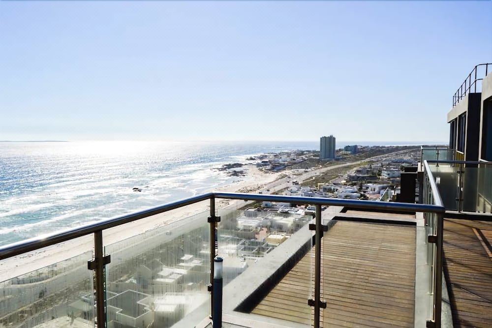 Photo of Others in Bloubergstrand