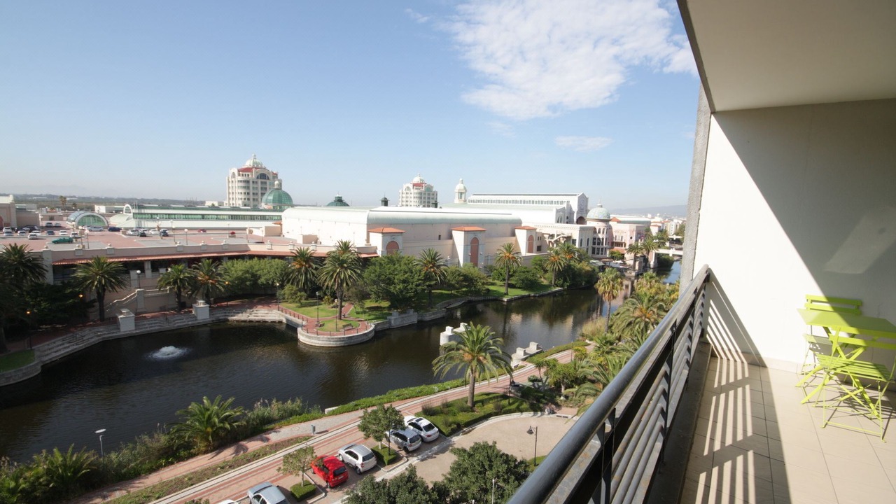 Photo of Patio Balcony in Century City