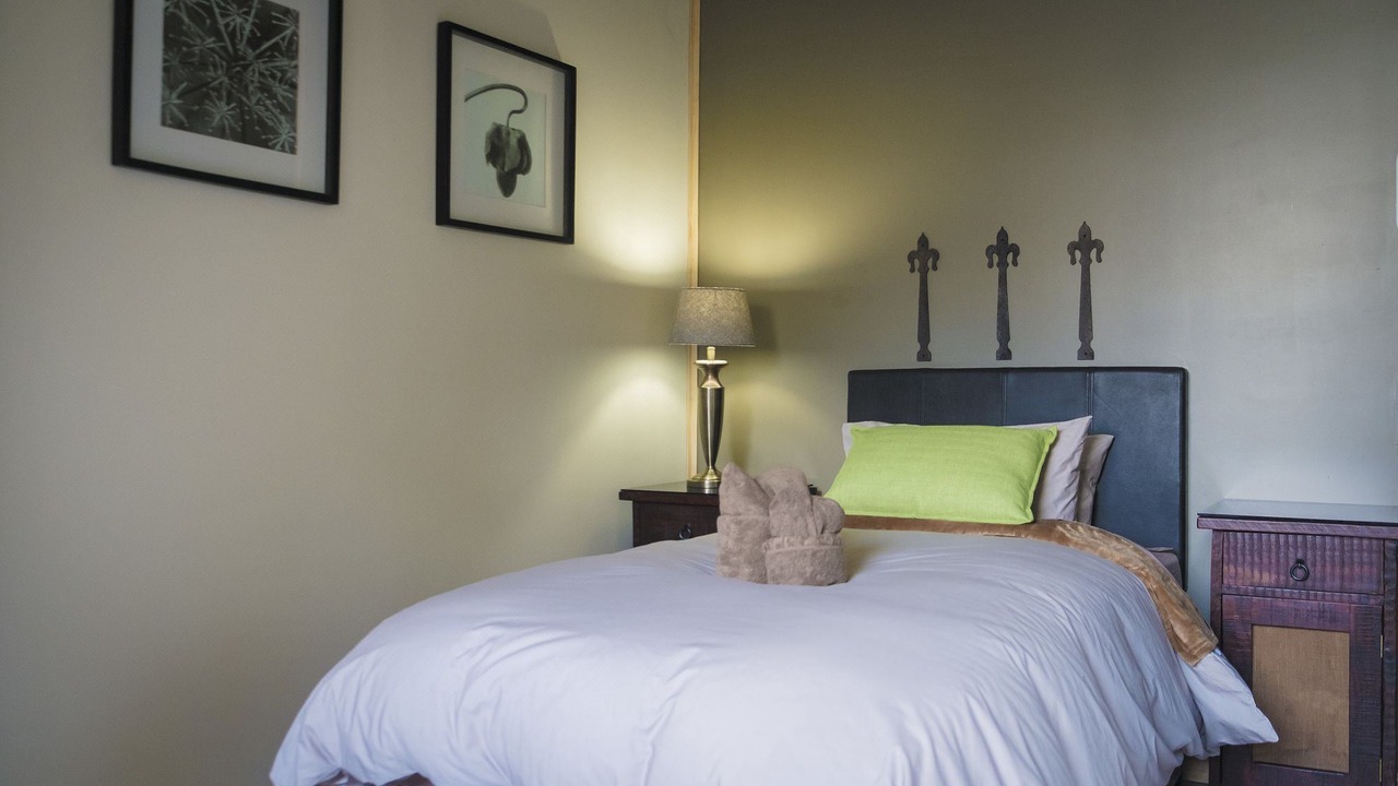 Photo of Bedroom in Three Anchor Bay