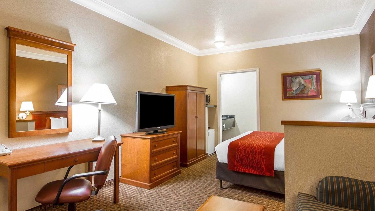 Photo of Livingroom in The East Side