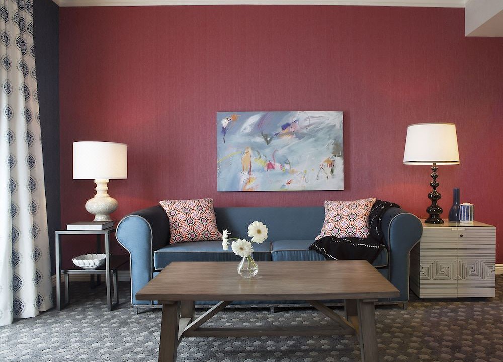 Photo of Livingroom in Theater District