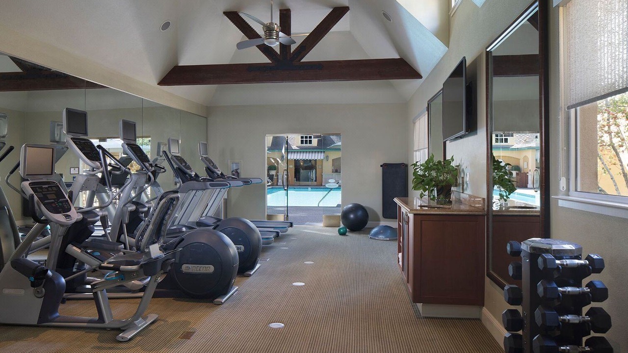 Photo of Livingroom in Moraga Blvd