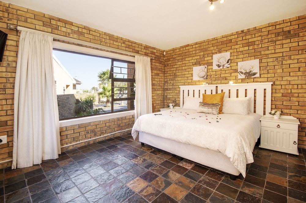 Photo of Bedroom in Bluewater Bay
