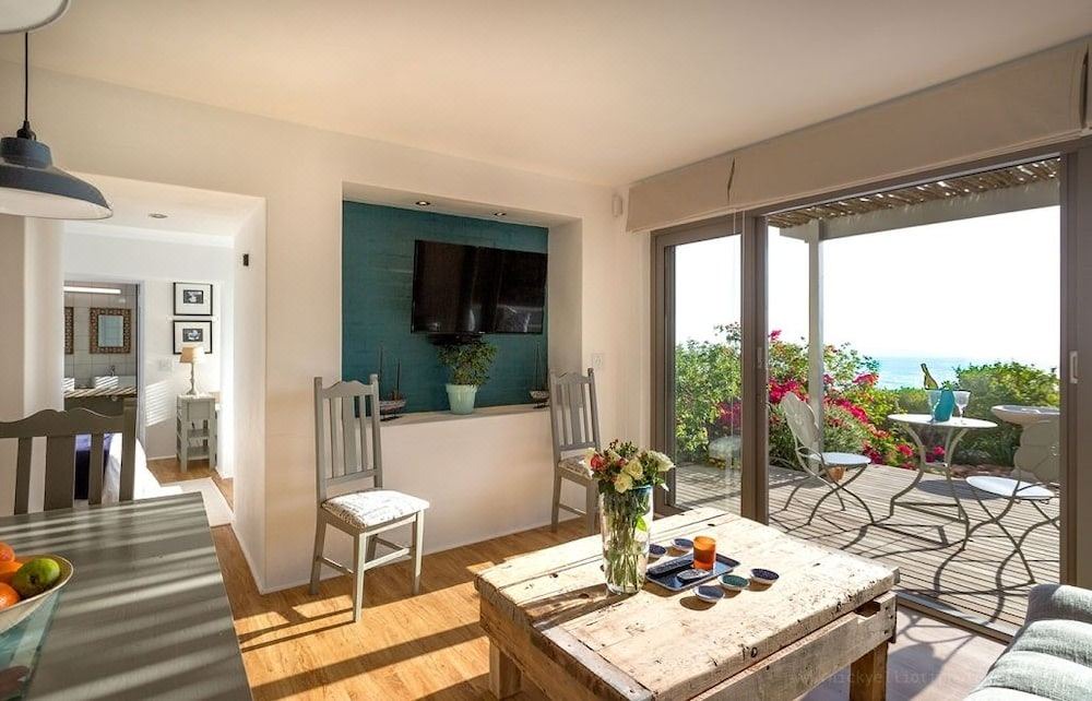 Photo of Livingroom in Simon's Town