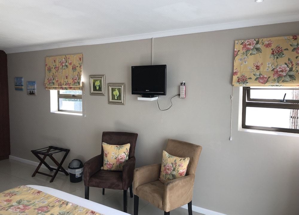 Photo of Livingroom in Bluewater Bay