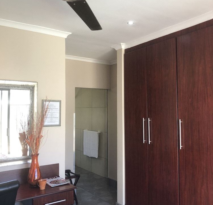 Photo of Livingroom in Bluewater Bay