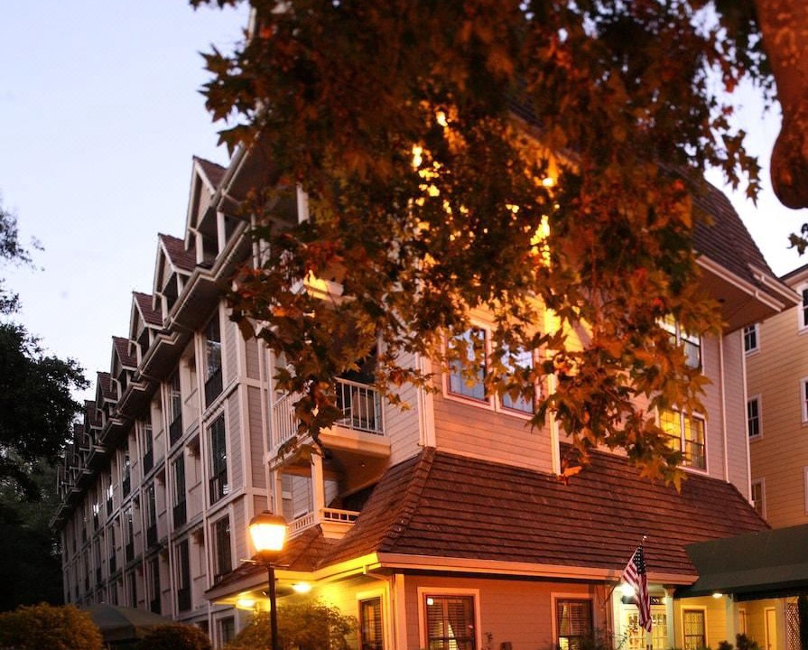 Photo of Buildings in Saratoga