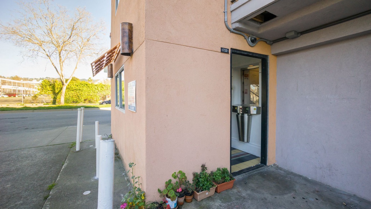 Photo of Buildings in Northwest Berkeley
