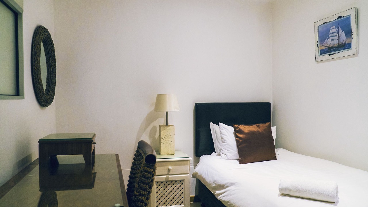Photo of Bedroom in Three Anchor Bay