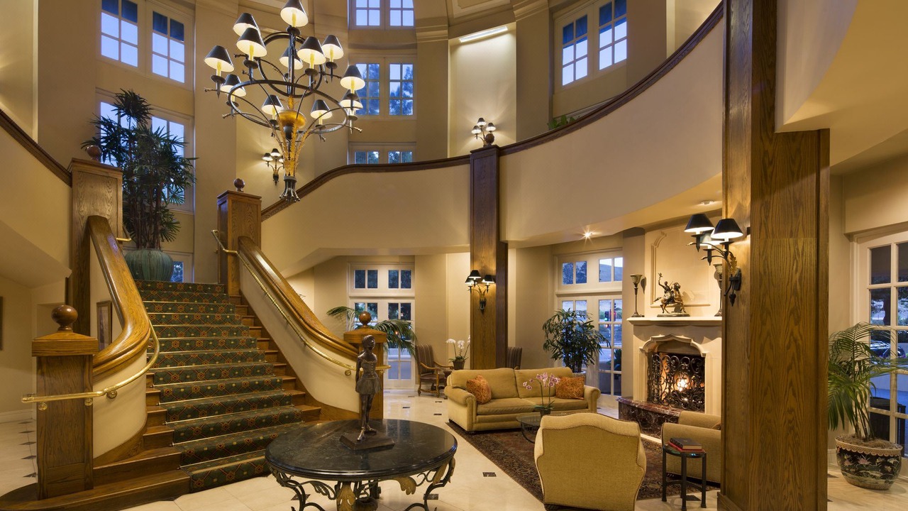 Photo of Livingroom in Moraga Blvd