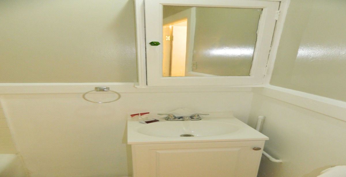 Photo of Bathroom in Tenderloin