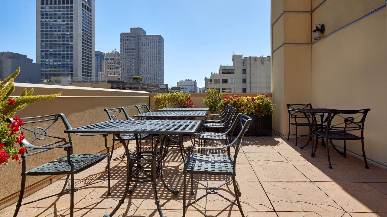 Photo of Patio Balcony in Chinatown