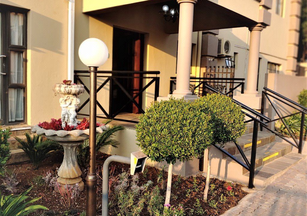 Photo of Buildings in Constantia Park