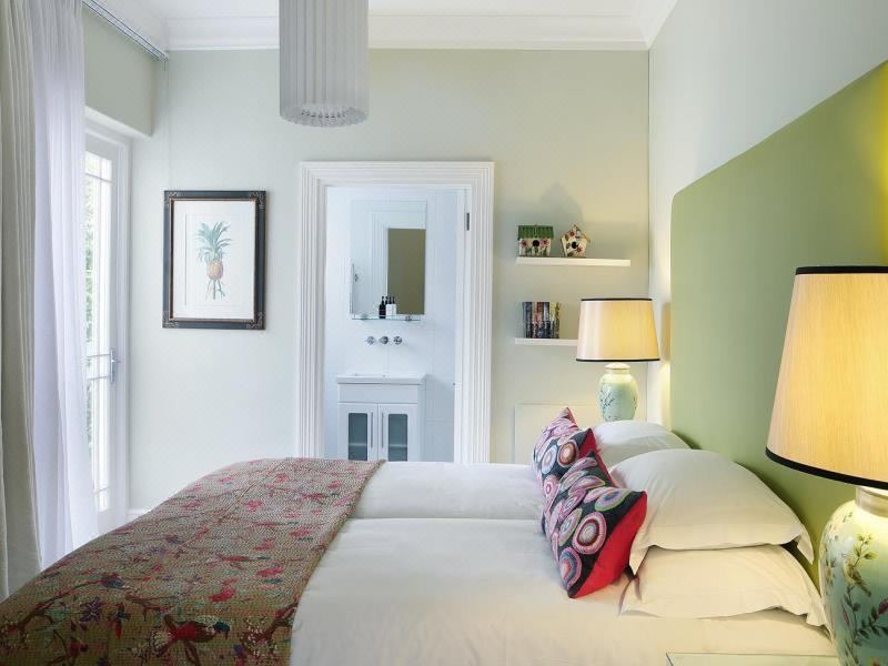 Photo of Bedroom in Three Anchor Bay